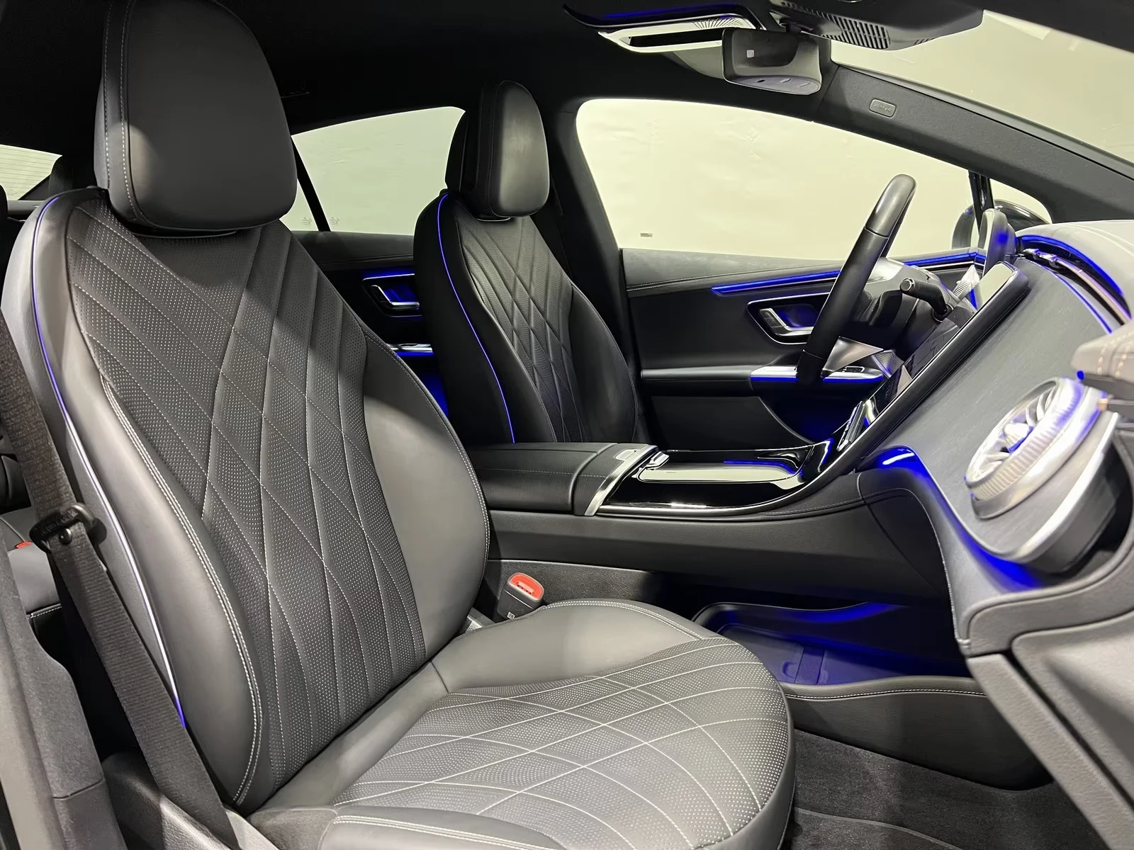 2022 Mercedes-Benz EQE 350+ AMG 306HP NIGHT PREMIUM 360 СЕРТИФ. БАТ 264h — 12