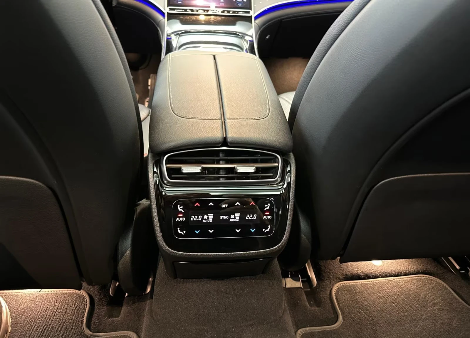 2022 Mercedes-Benz EQE 350+ ELECTRIC-ART 292HP PANO 360 MEMO ACC 443q — 12