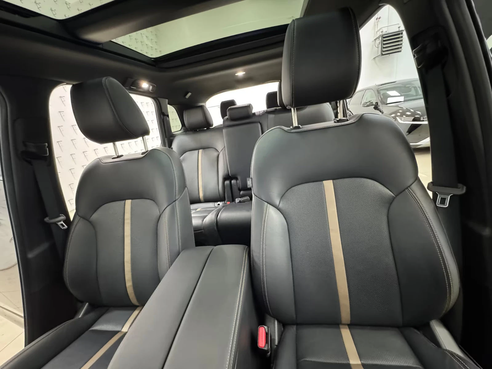 2025 Mazda CX-80 2.5PHEV 328HP HOMURA-PLUS 7S PANO 360 BOSE 455q — 7