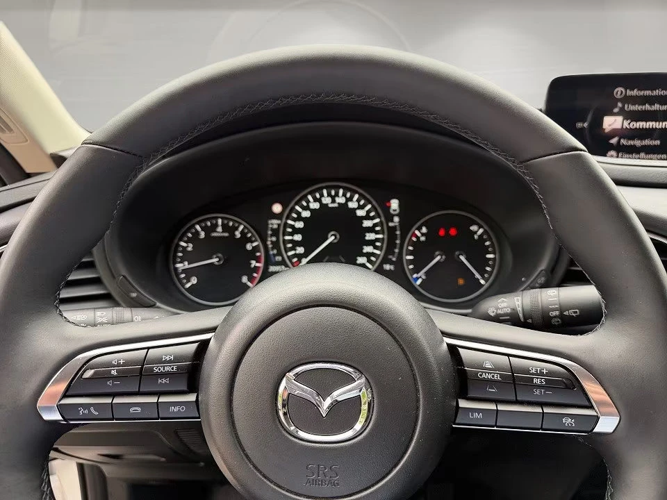 2025 Mazda CX-30 e-SKYACTIVE 140HP MHEV CAM HUD KLESS CPLAY 459q — 7