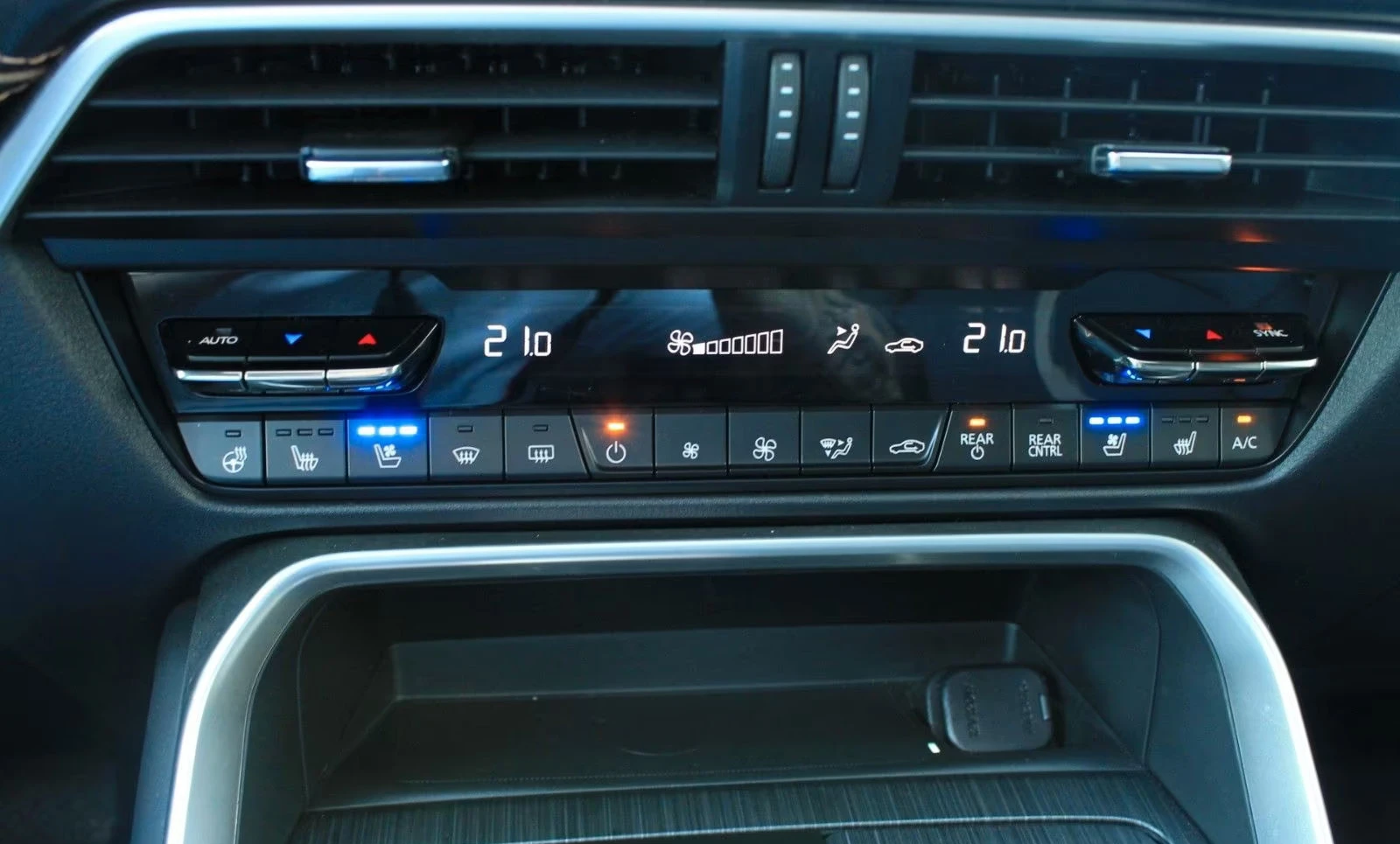 2025 Mazda CX-80 HOMURA 328HP AWD 7S PANO HUD MEMO 360 BOSE 462q — 10