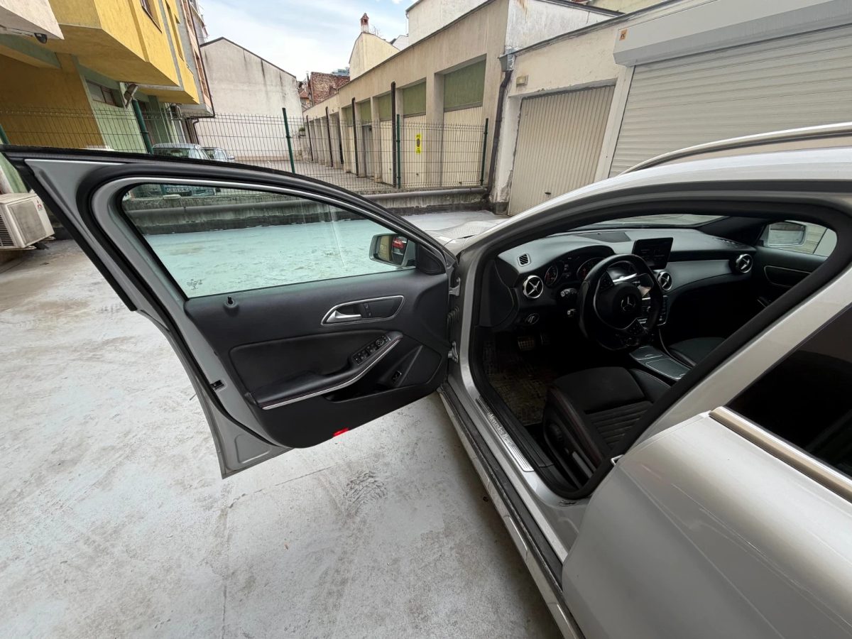 Mercedes-Benz GLA 2.2 — 13