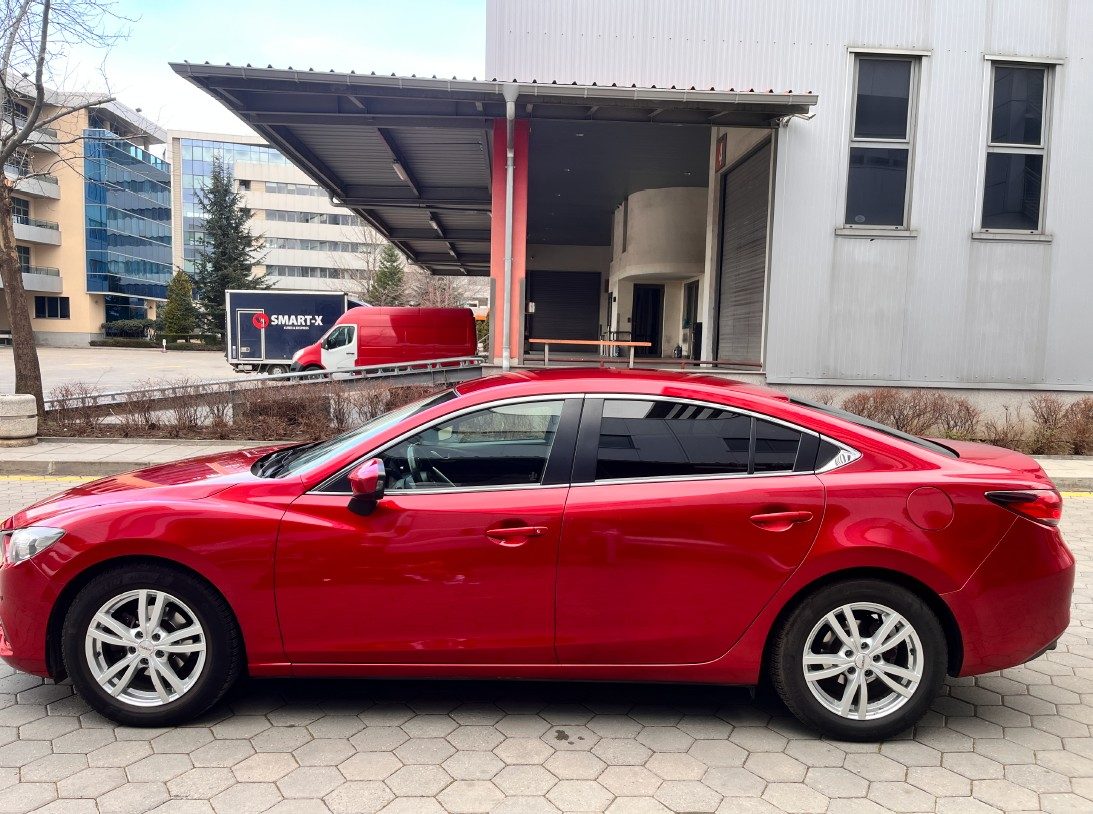 Mazda 6