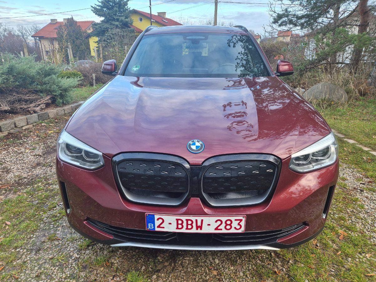 BMW iX3 — 7