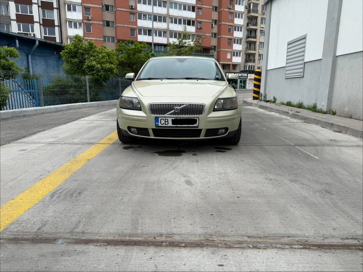 Volvo S40